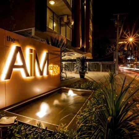The Aim Sathorn Hotel Банкок Екстериор снимка