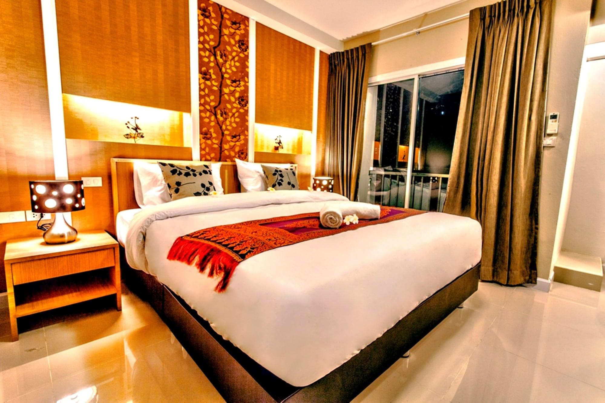 The Aim Sathorn Hotel Банкок Екстериор снимка