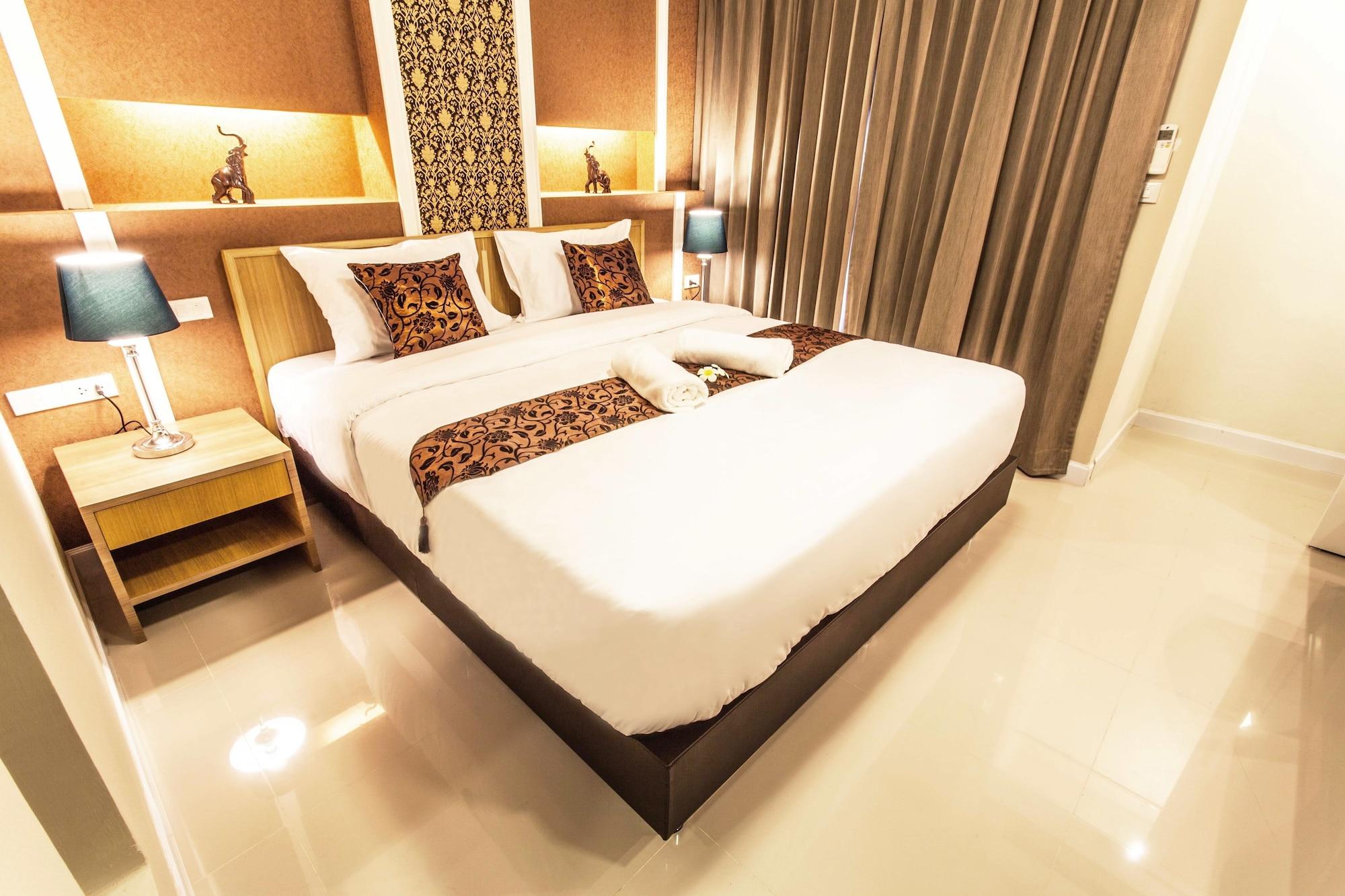 The Aim Sathorn Hotel Банкок Екстериор снимка